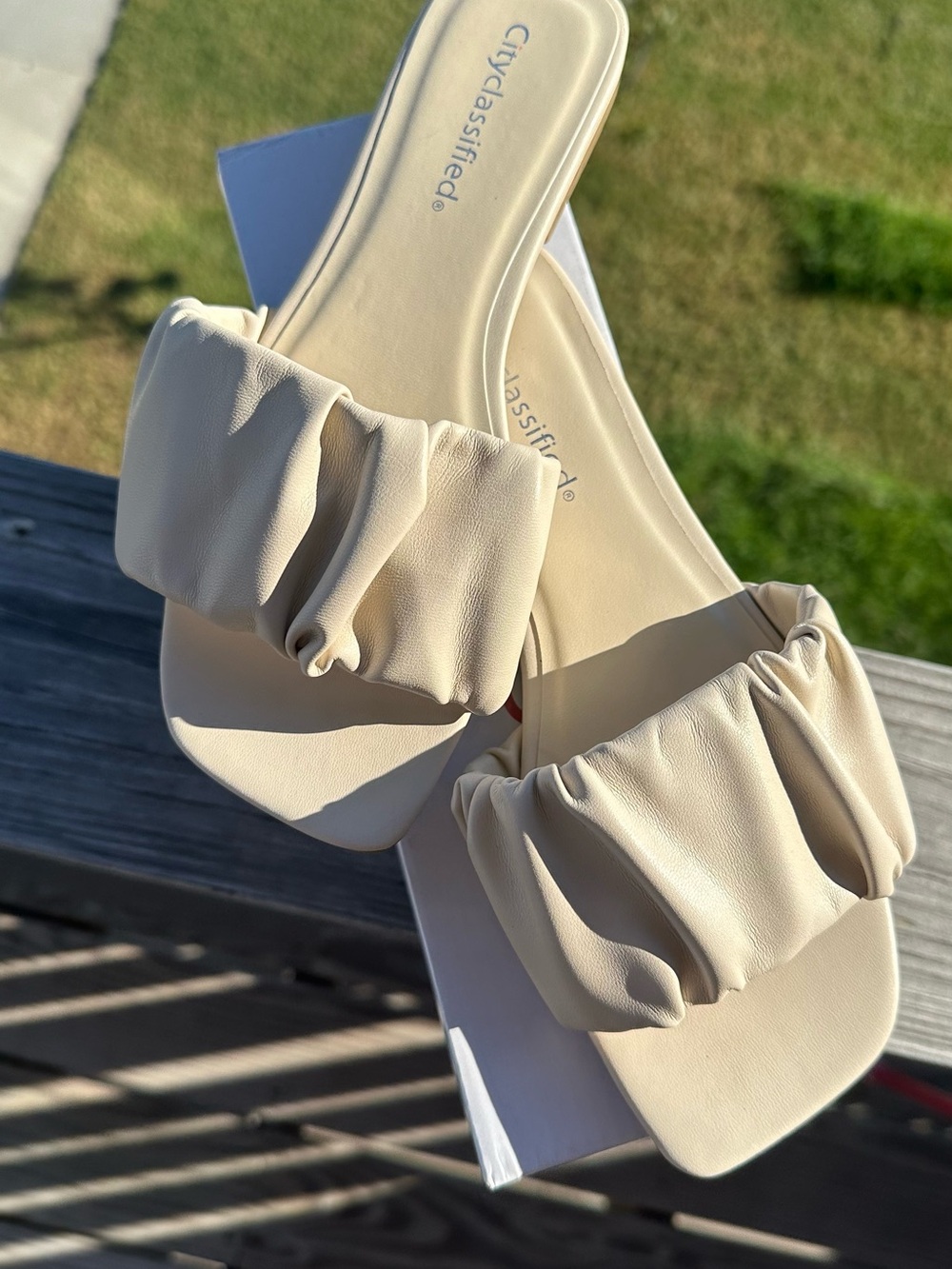 Cityclassified Neutral Ruched Slide Sandals in Cream